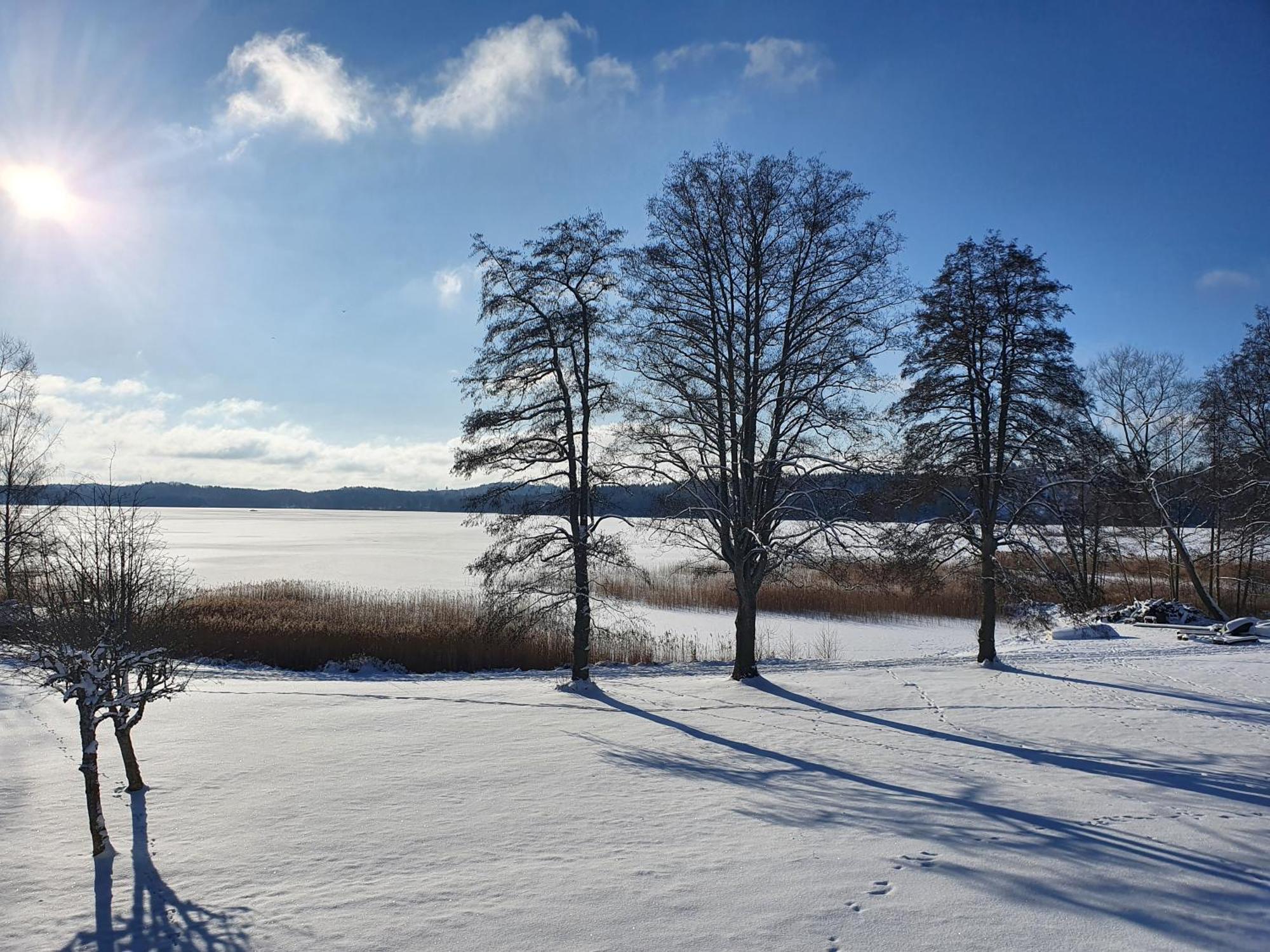Отель Smalandsgarden Гренна Экстерьер фото