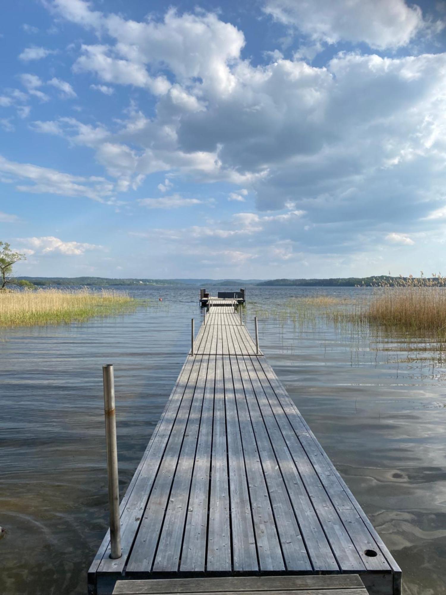 Отель Smalandsgarden Гренна Экстерьер фото